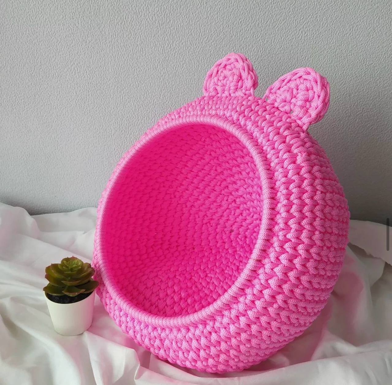 Crochet Pet house