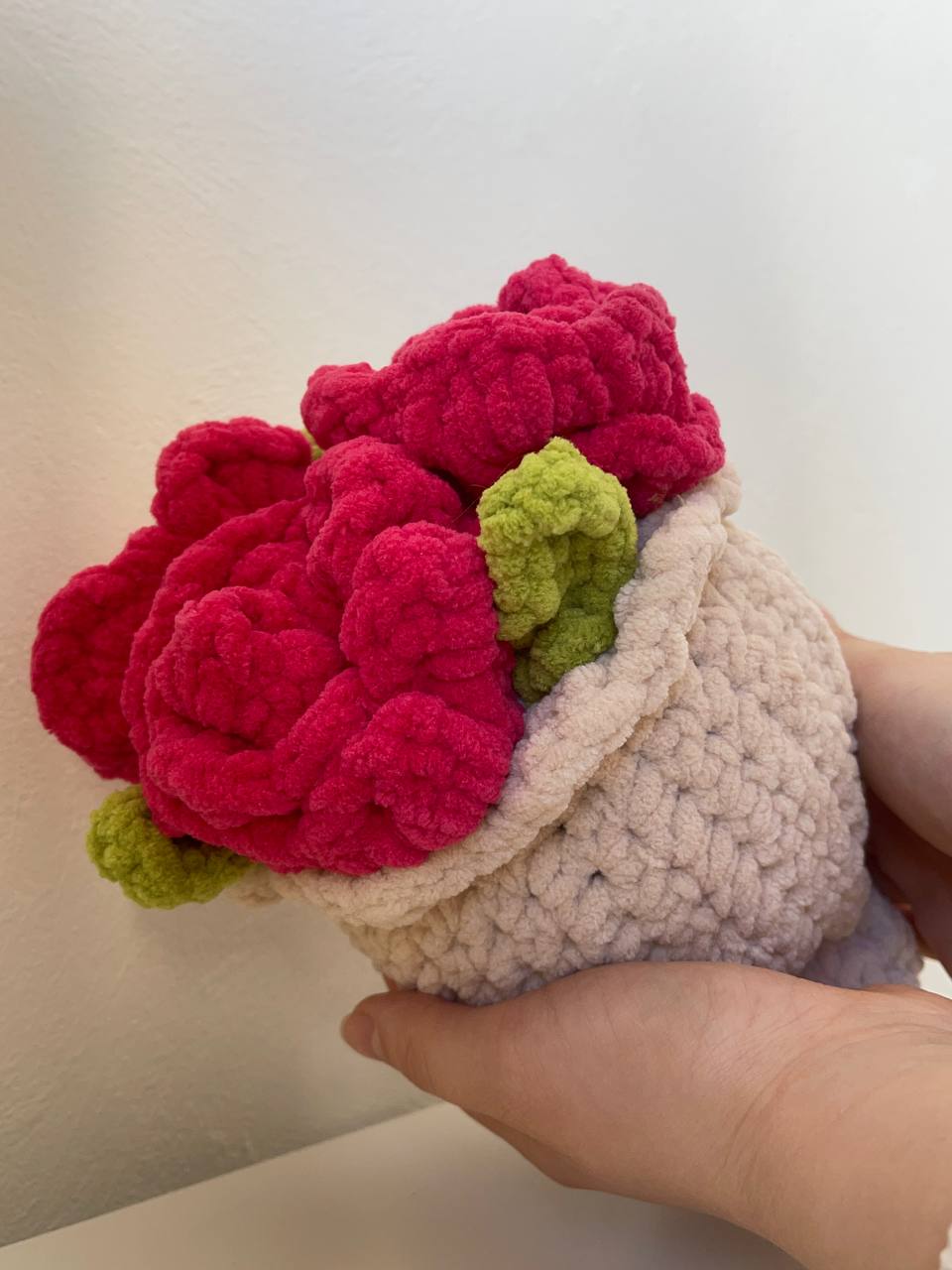 Crochet roses bouquet