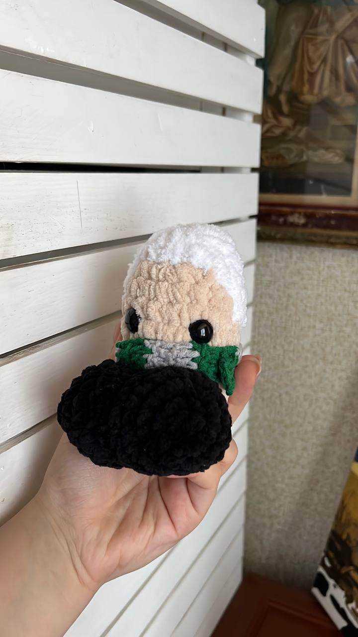 Wizzard plushie dude toy