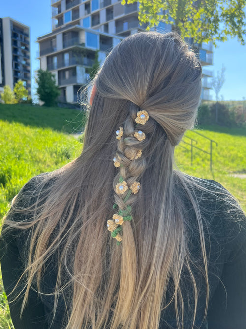 Braid flowers (pdf)